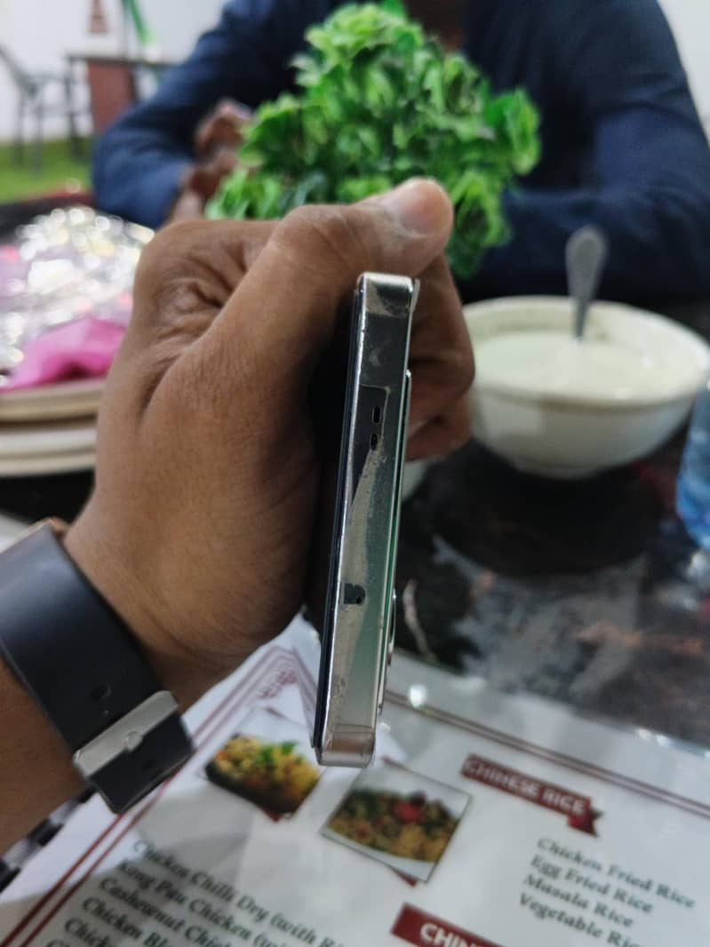Infinix note 40 2