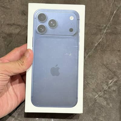 i phone 17 pro max non active 10/10 condition
