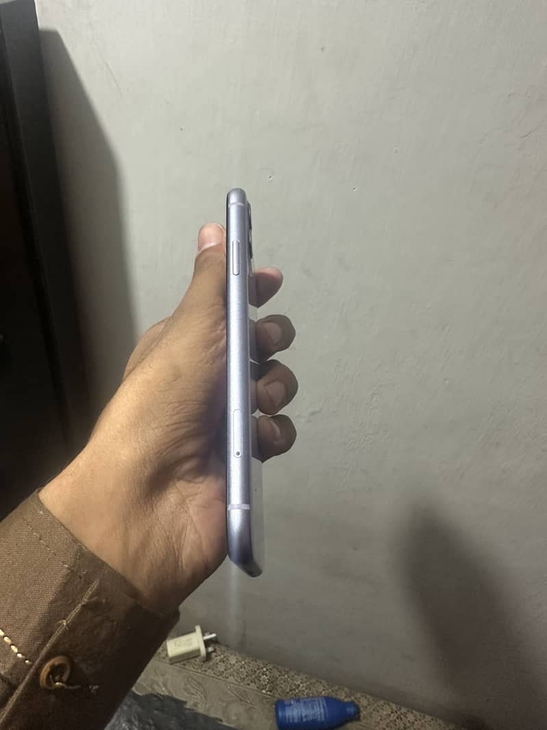 iphone 11 4