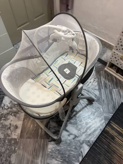 Basinet/ Baby Swing