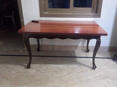 Dyning Table for sale Only Dyning table