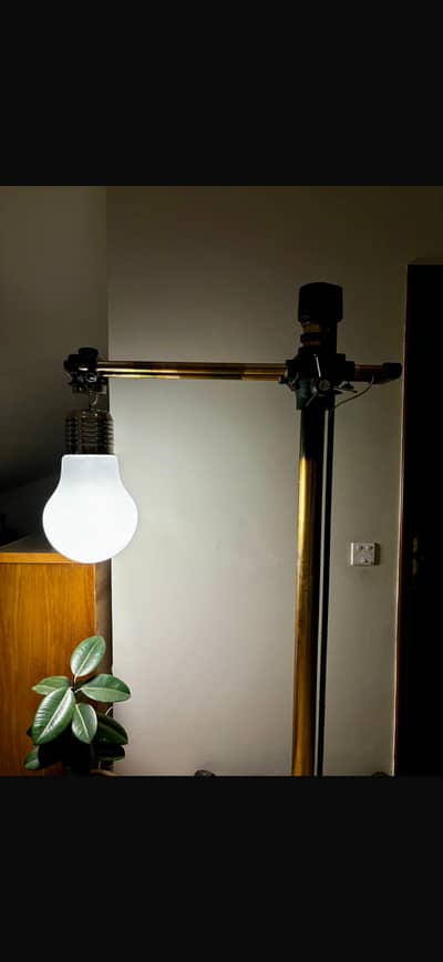 Floor lamp.