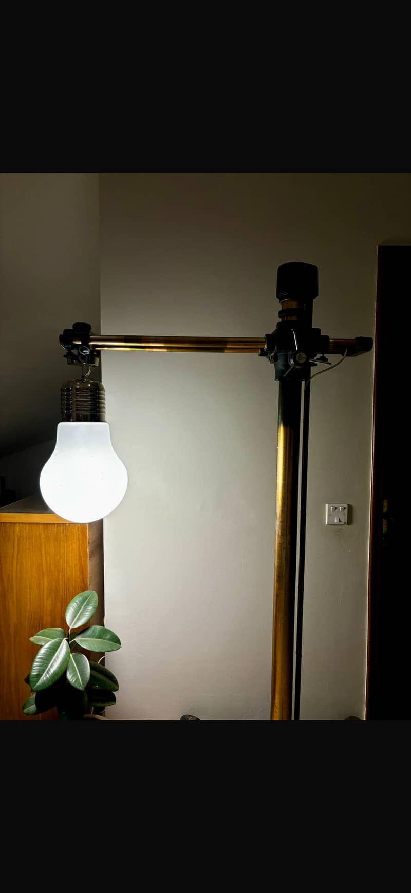 Floor lamp. 0