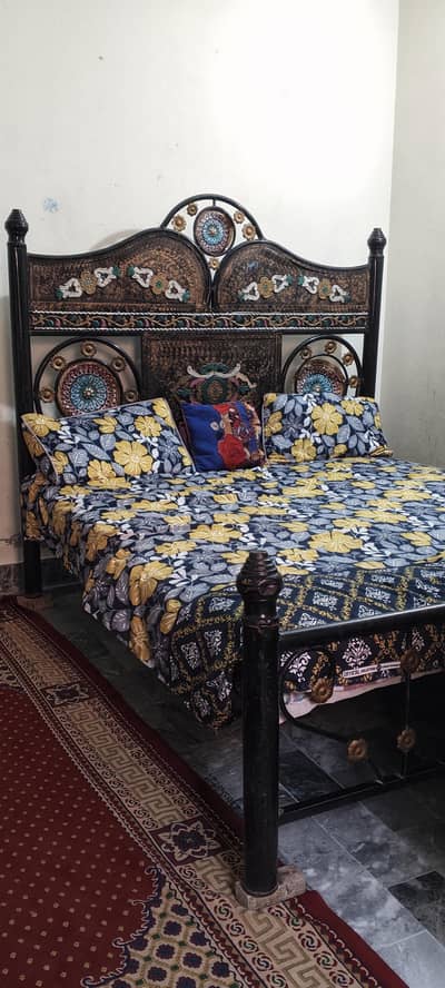 Iron king size Bed for sale