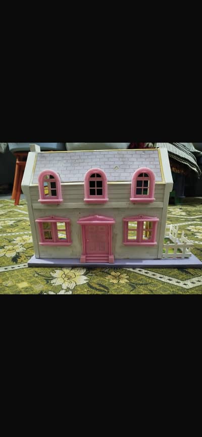 Doll house and washing machine