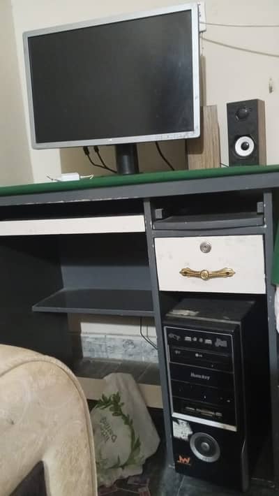 CPU, LCD, TABLE
