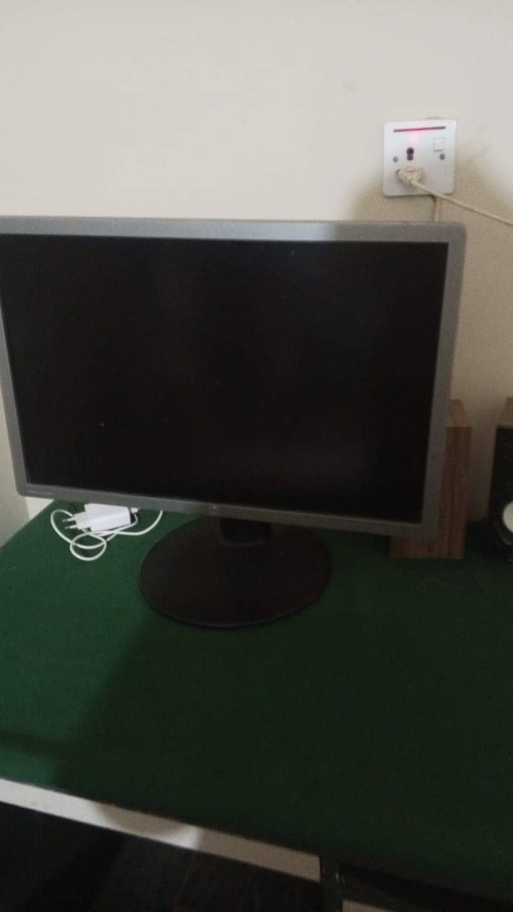CPU, LCD, TABLE 3