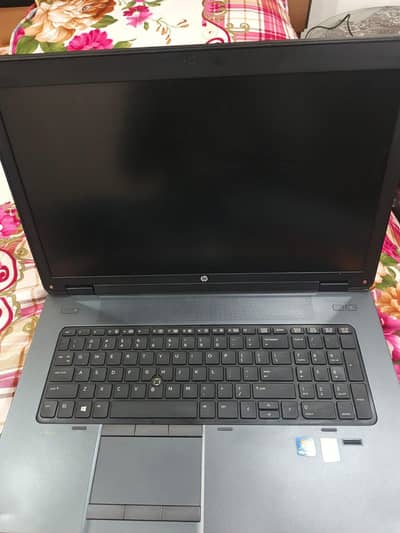 laptop i7  16gb 256gb room. 4gb graphic card