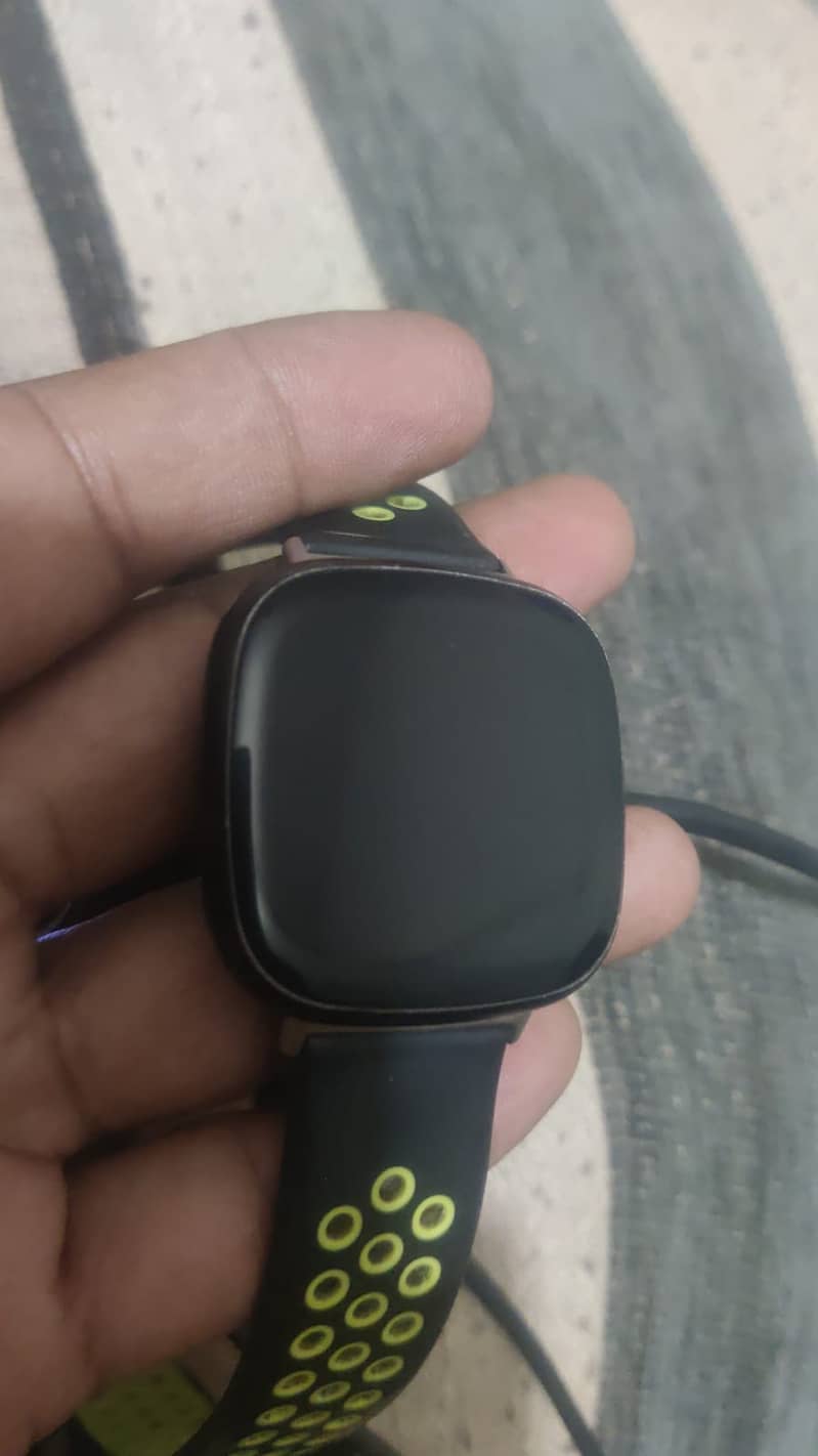 Fitbit versa 3 1