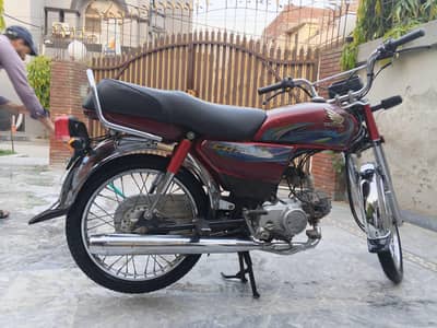 honda cd70 brand new condition 10by10