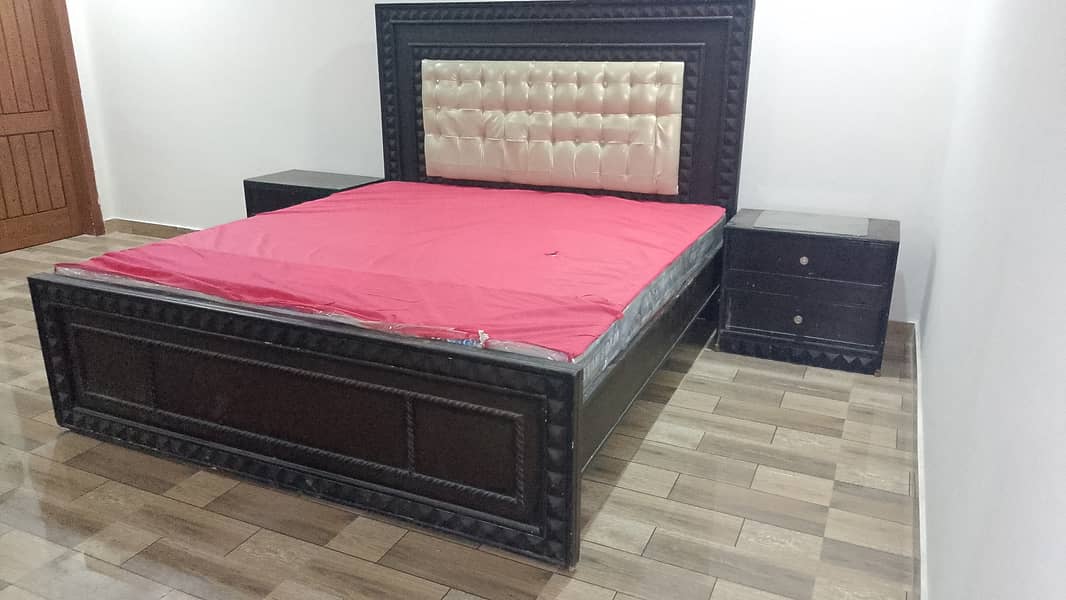 Bed with side tables 1