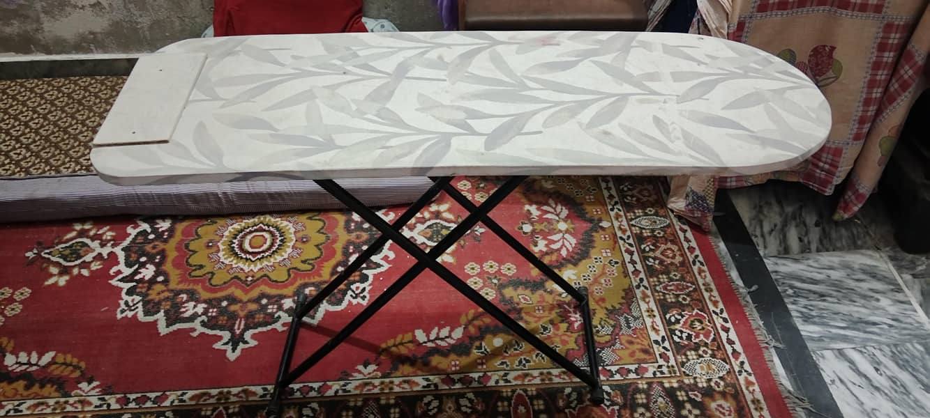 iron table 0