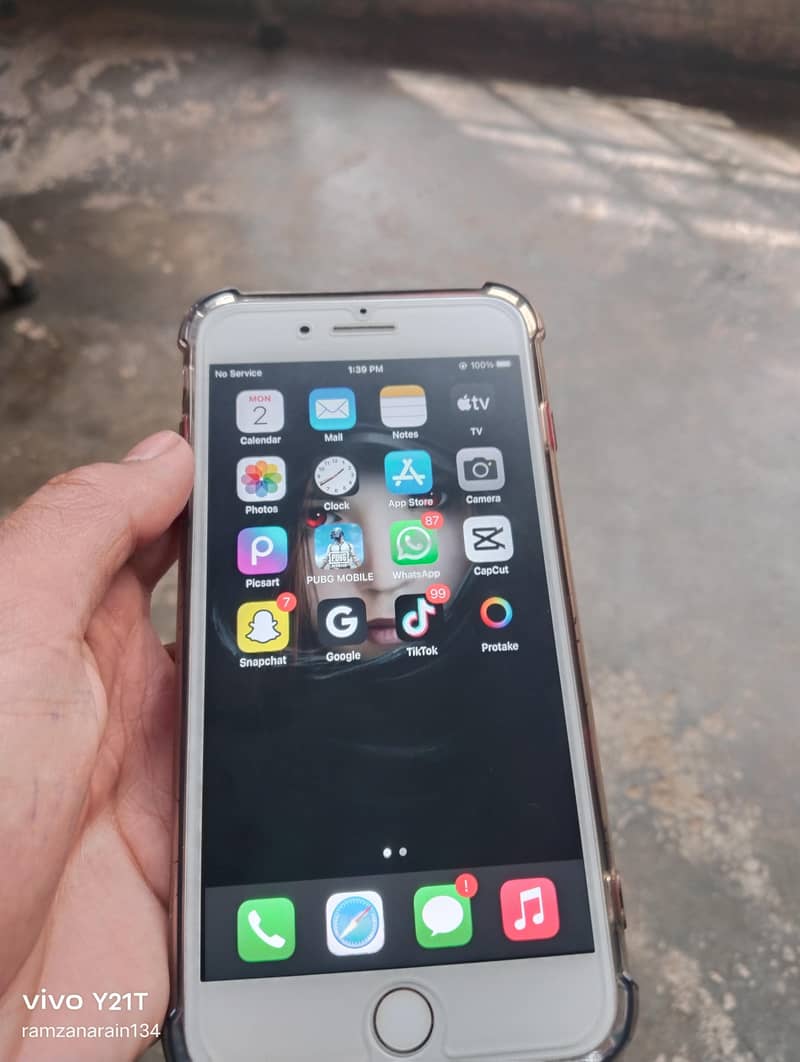 iPhone 7 plus 1