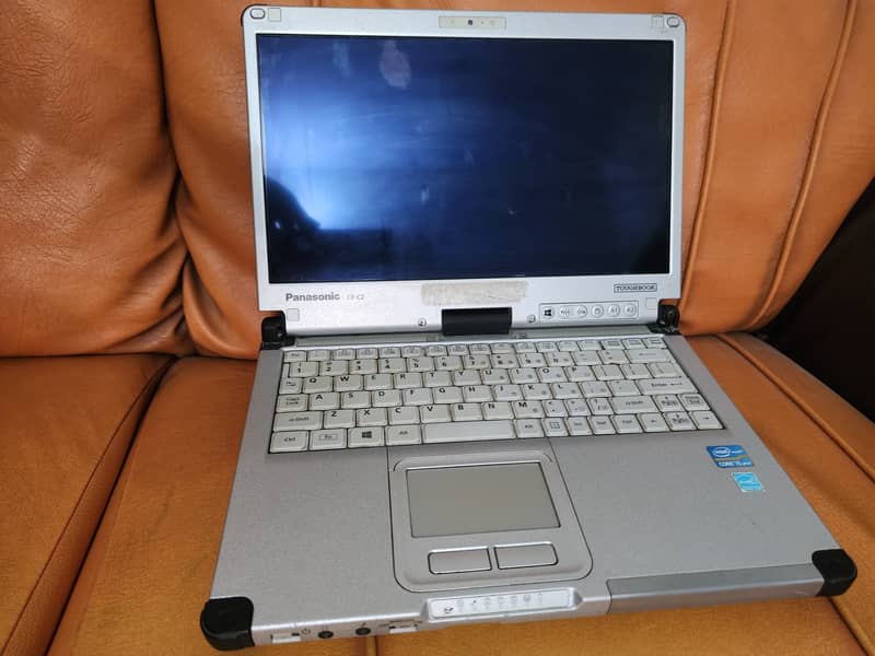 Panasonic CF-C2 1