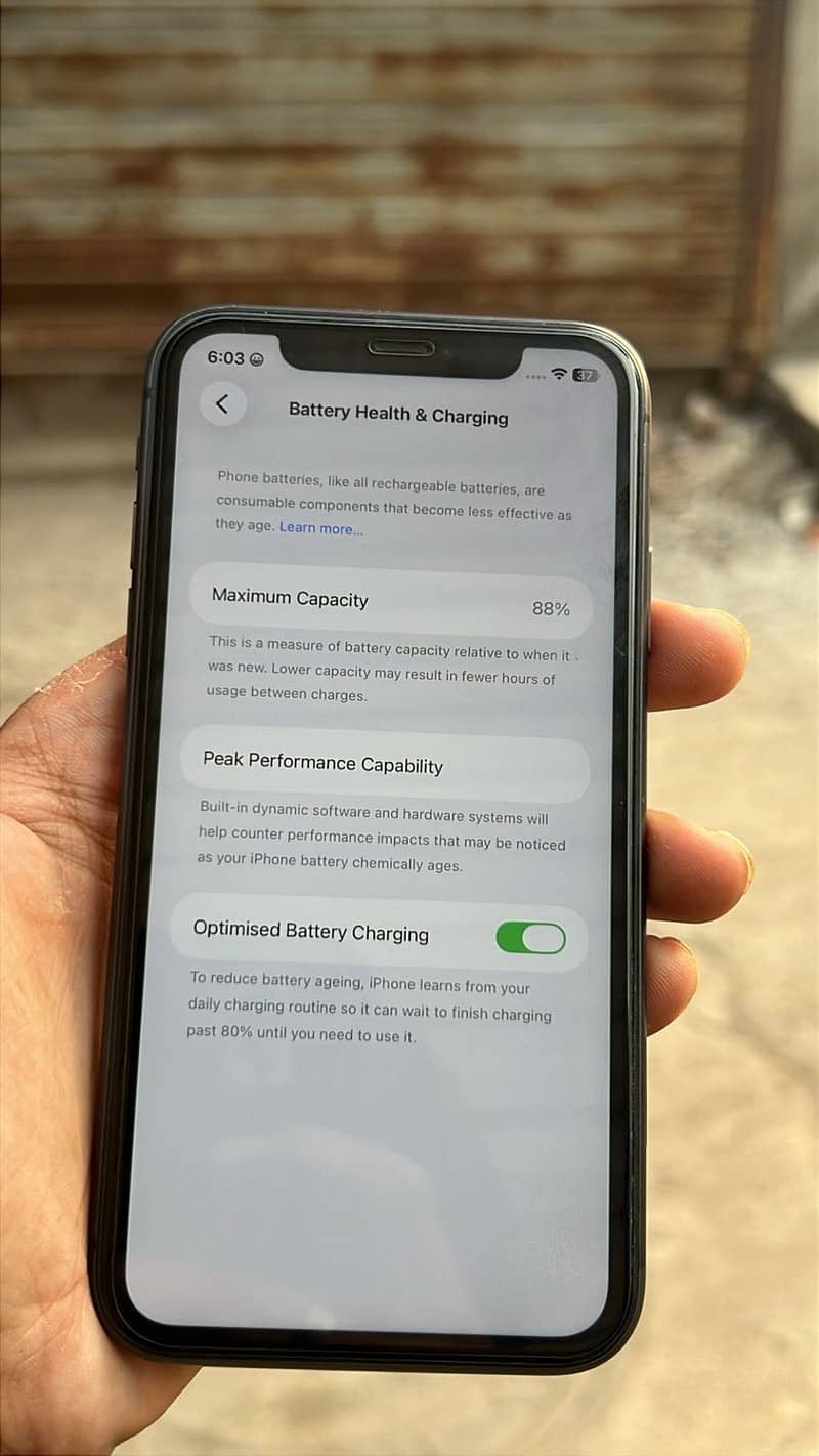 IPhone 11 4