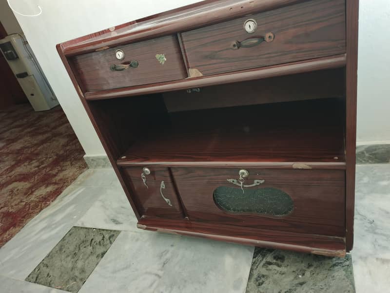 dressing table 3