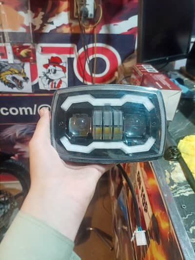 10/10 condition full Sashky waly flushers light