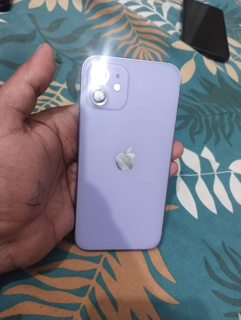 iPhone 12 1