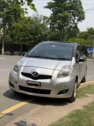 Toyota vitz 2009/2013