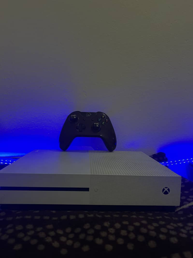 Xbox One s 0