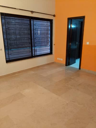 I-8 Ground floor available for rent at prime location