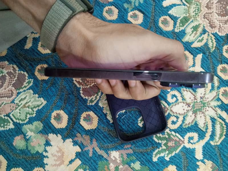 Iphone 14 pro 4