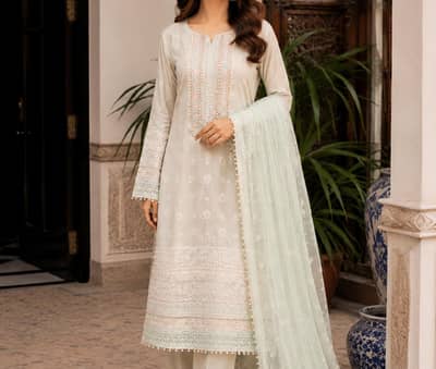 beutiful luxury lawn dress