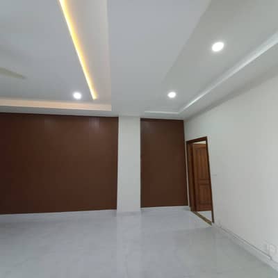 1720 Square Feet Flat In Bahria Town Phase 7 Is Available For Rent
