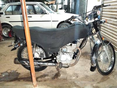 HONDA CG 125 BLACK COLOUR 2025 4MONTH