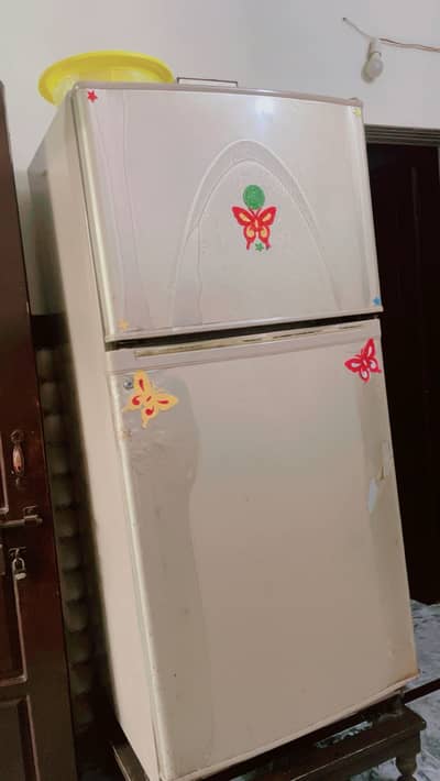 FRIGE FOR SALE GOOD CONDITION