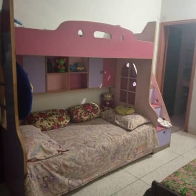 selling bunk bed of kids