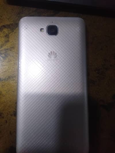 Huawei Y6 Pro