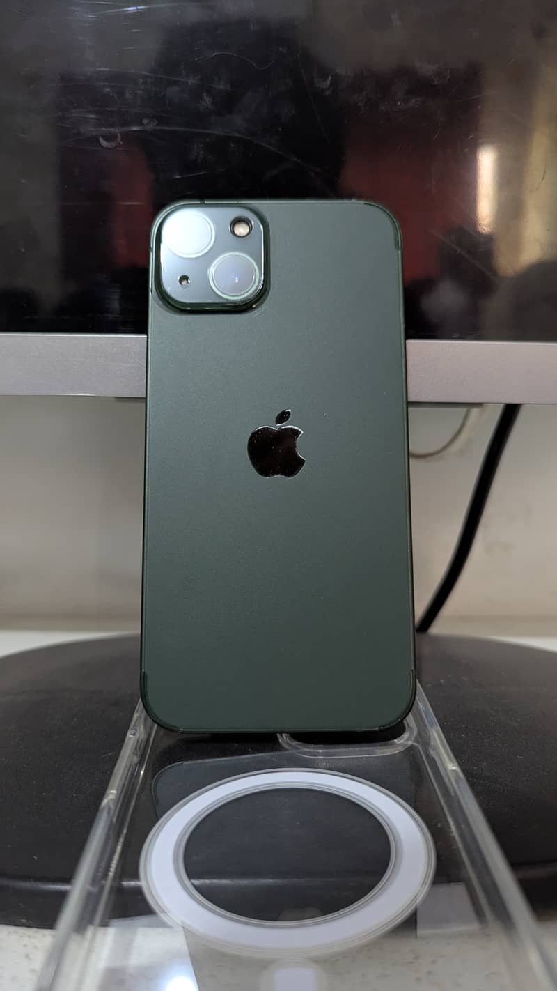 iPhone 13 3