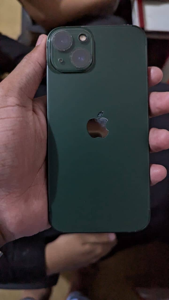 iPhone 13 11