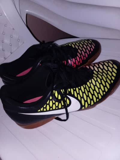 Original Nike Gripper Futsal football shoes size US 11/ UK 10  Karachi