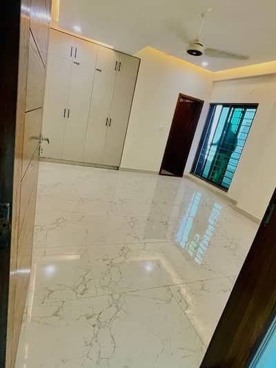 Beautiful Brand New Luxury Apartment Available For Rent In Askari 10 SEC S Lahore  Near To Park  Near To Masjid  Near To Market