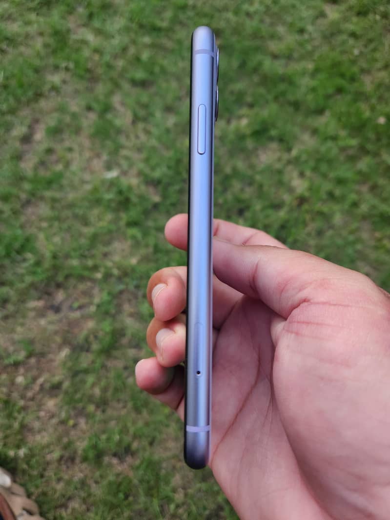 Apple Iphone 11 3