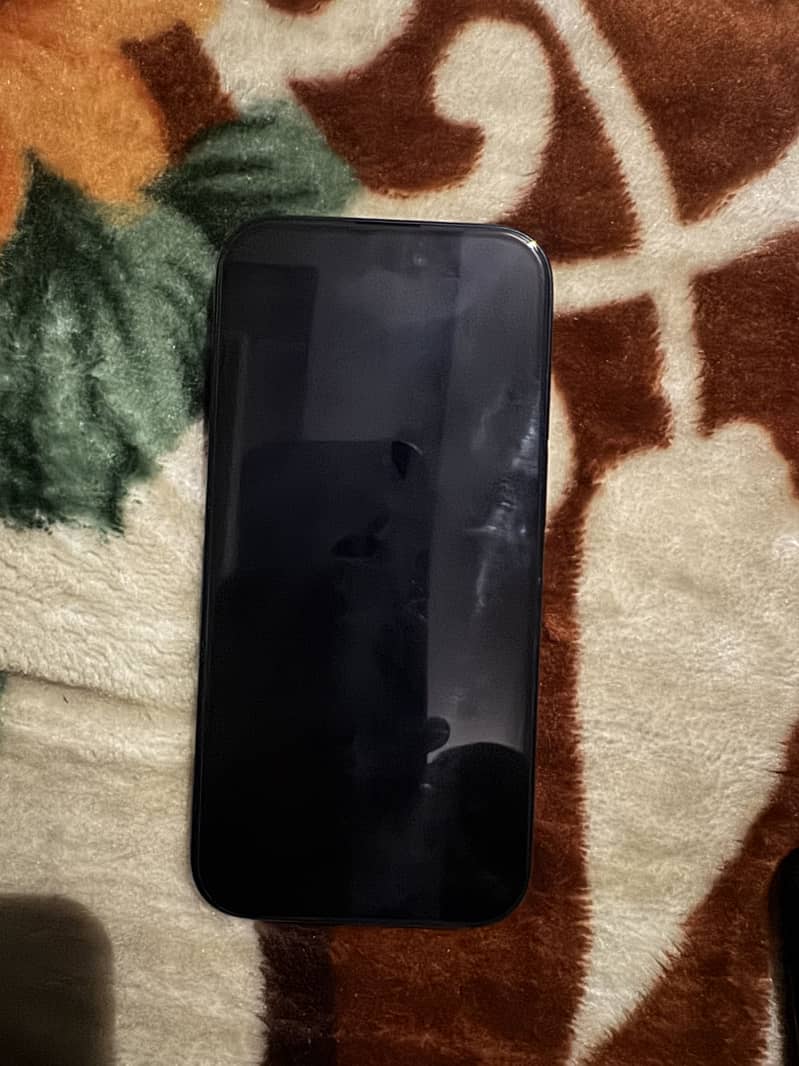 iPhone 16 jv 1