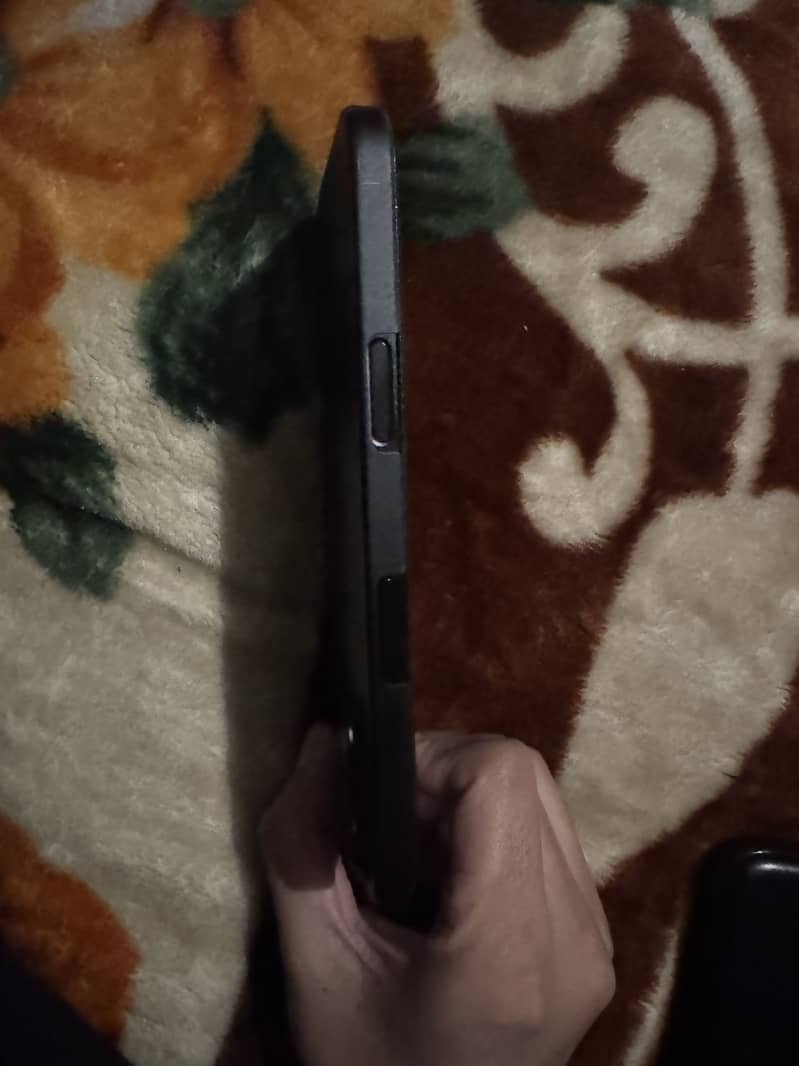 iPhone 16 jv 2