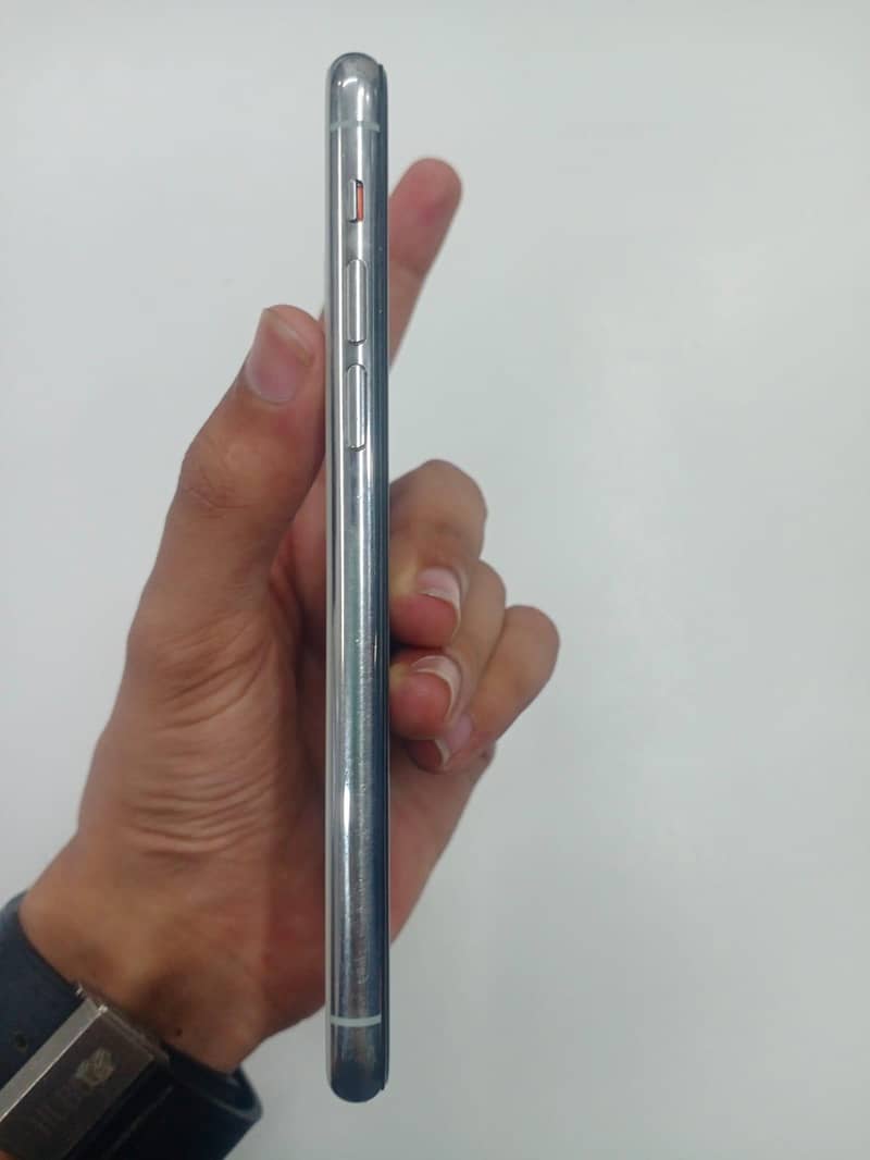 Iphone 11 pro 3