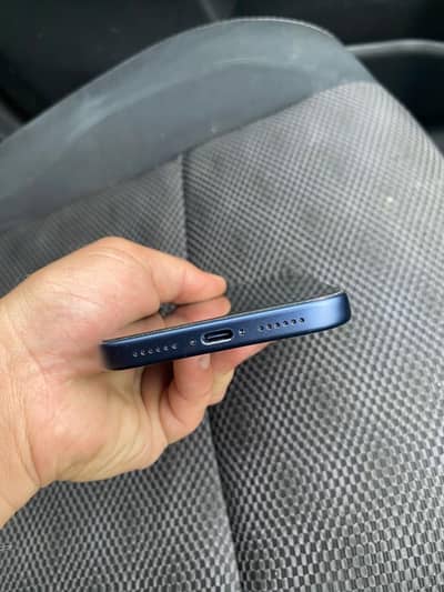 Iphone 17 pro max (sim non active)