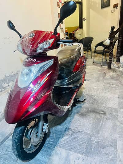 united 2021 petrol used self start automatic scoty