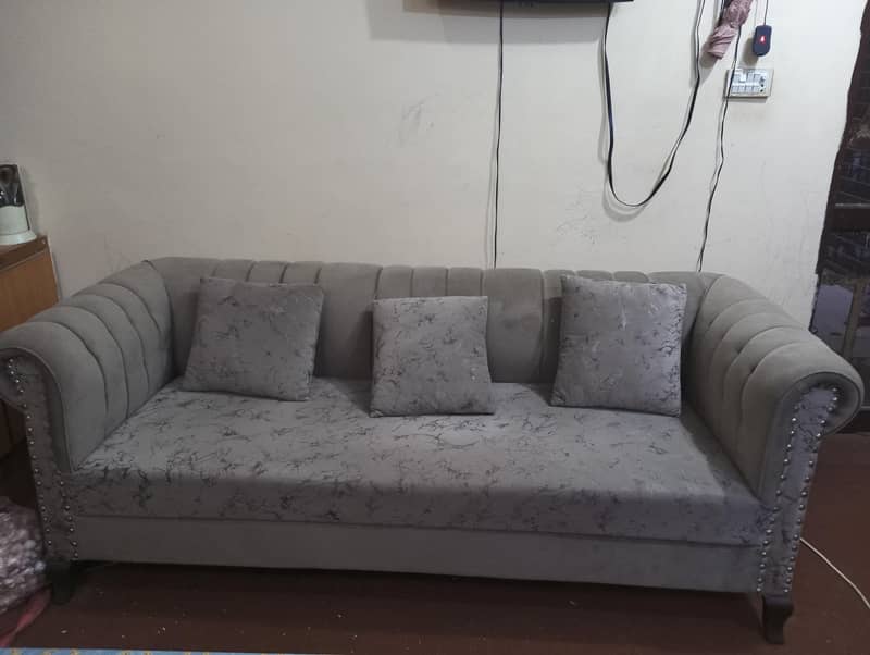 7 seater sofa 0