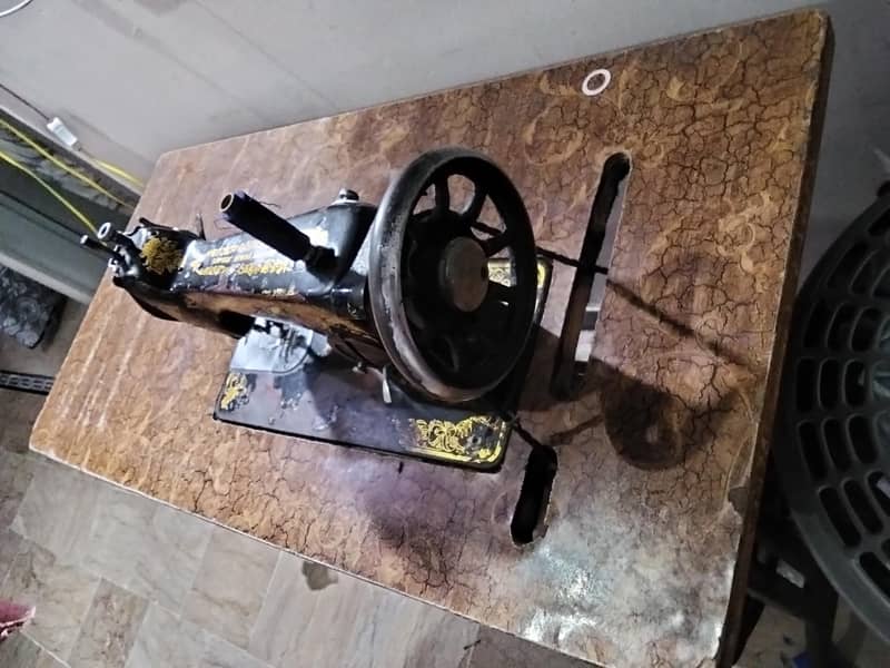 sewing machine  1