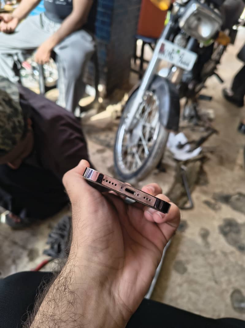 Iphone 14 pro 2
