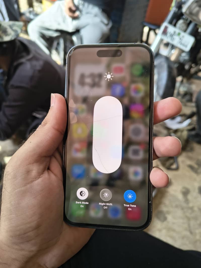 Iphone 14 pro 4