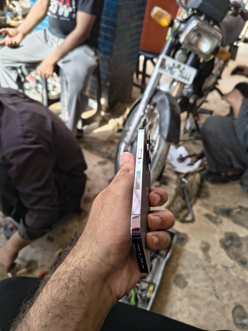 Iphone 14 pro 5