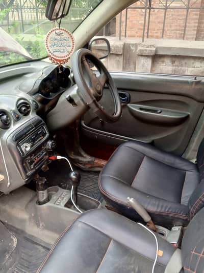 Hyundai santro sale and exchange possible with big car