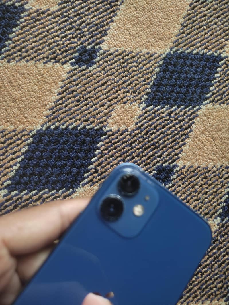 iPhone 12 mini 1
