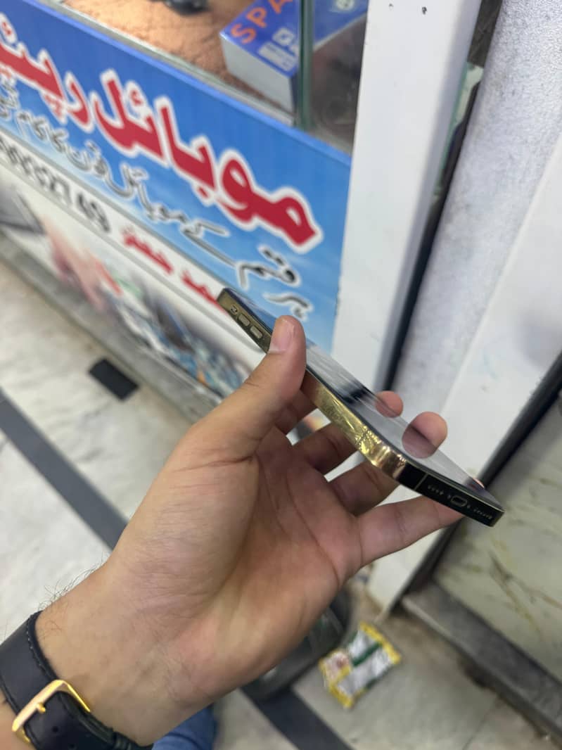 iphone 14 pro max 3
